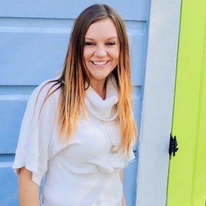 Meet your Posher, Danielle